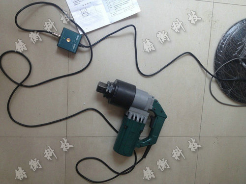 扭剪型電動扳手