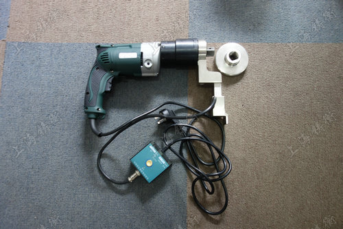 充電式電動定扭力扳手