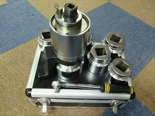 力矩扳手放大工具