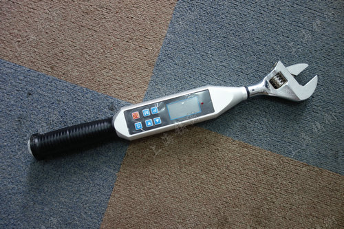 數(shù)顯扭矩扳手