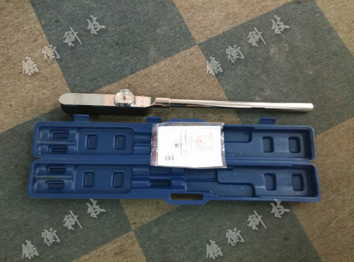 可調式扭矩扳手圖片