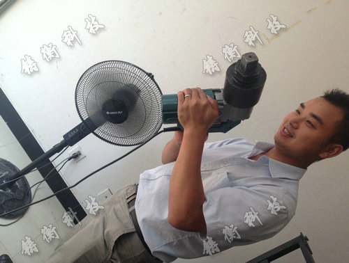電動定扭力扳手圖片