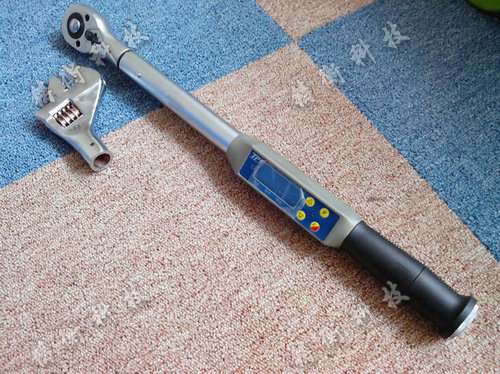 數顯扭矩扳手圖片