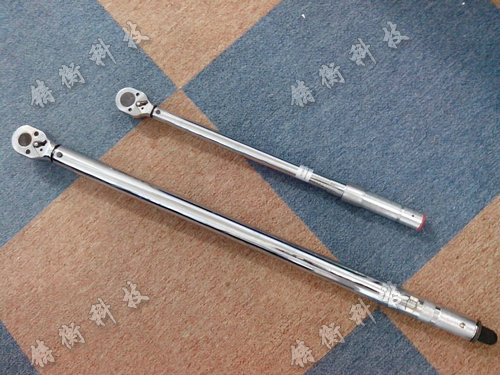 可調(diào)式扭矩扳手
