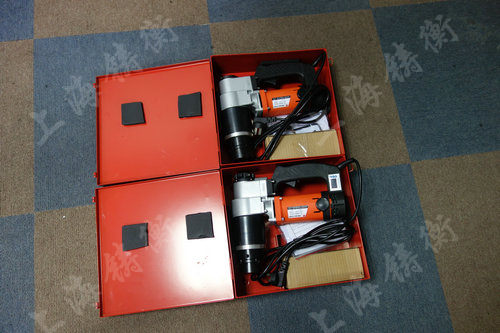 電動定力矩扳手